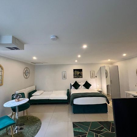 Luxury Studio Apartment Harrow on the Hill Bagian luar foto