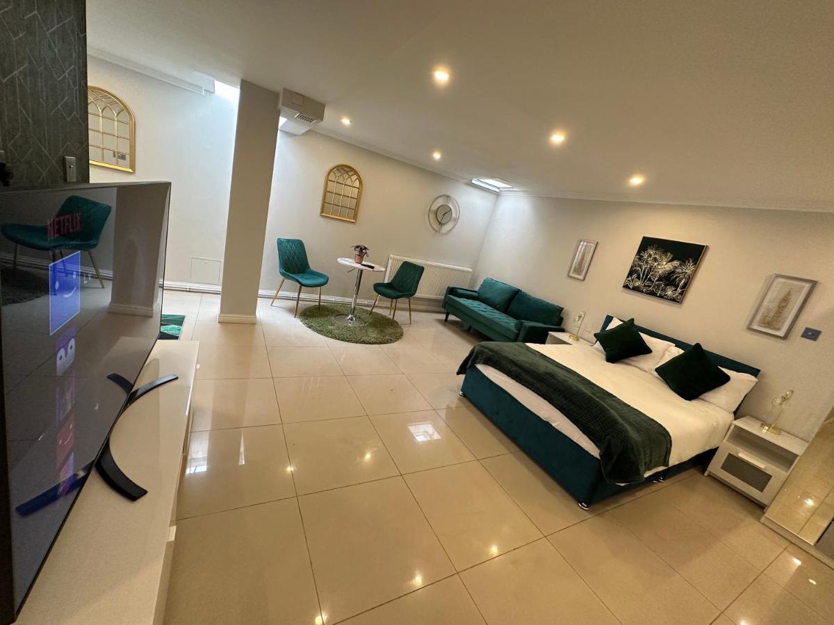 Luxury Studio Apartment Harrow on the Hill Bagian luar foto