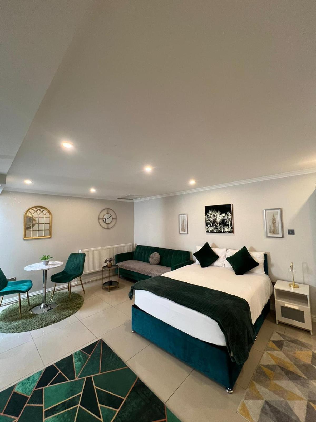 Luxury Studio Apartment Harrow on the Hill Bagian luar foto
